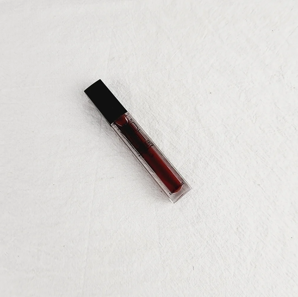 LAST ONE 🔥Maybelline Color Sensational Vivid Hot Lacquer Lip Gloss 74